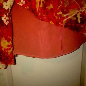 Skirt with Lining. Size 8. Zipper on the side